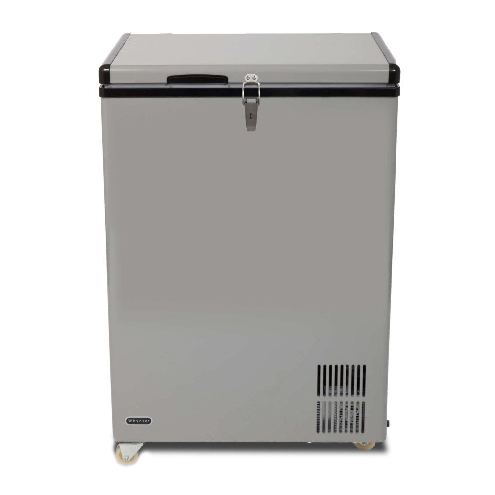 Whynter Portable Wheeled Fridge/Freezer 95 Qt with 12V FM-951GW